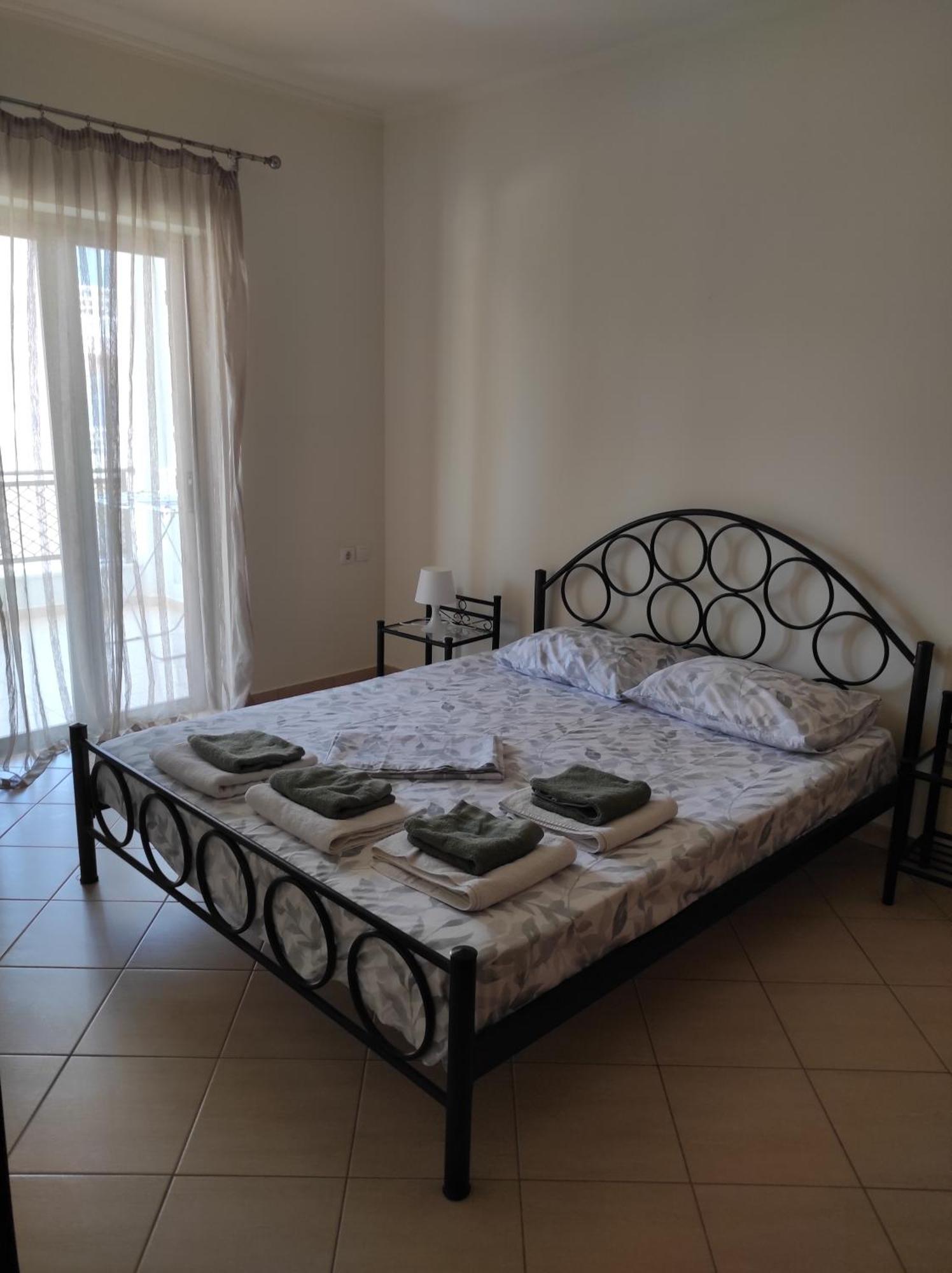 Moiras Apartments Лефкада Стая снимка