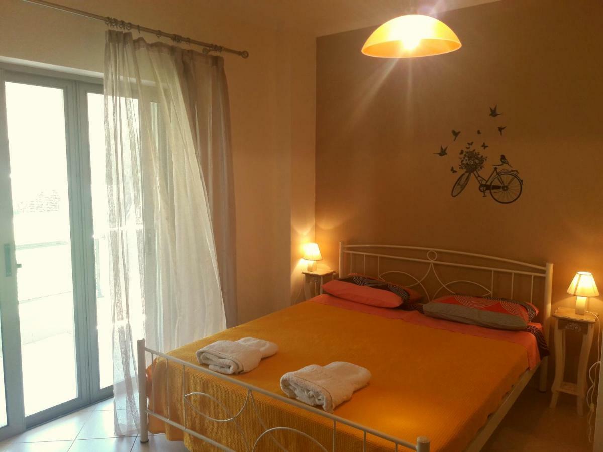 Moiras Apartments Лефкада Екстериор снимка